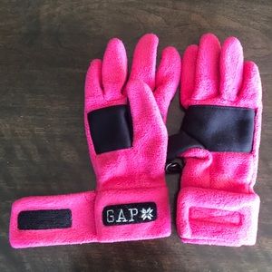 Gap fleece gloves